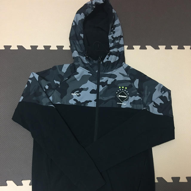 F.C.Real Bristol XL VENTILATION HOODIE C