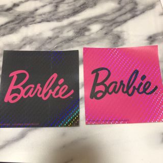 バービー(Barbie)のBarbie ステッカー2枚とバッジ(しおり/ステッカー)