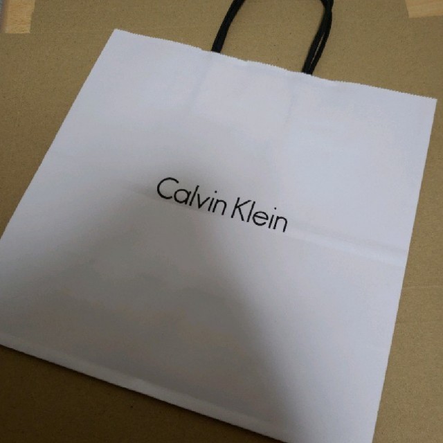 Calvin Klein(カルバンクライン)のCalvin Klein　カルバン・クライン　紙袋　ショッパー レディースのバッグ(ショップ袋)の商品写真
