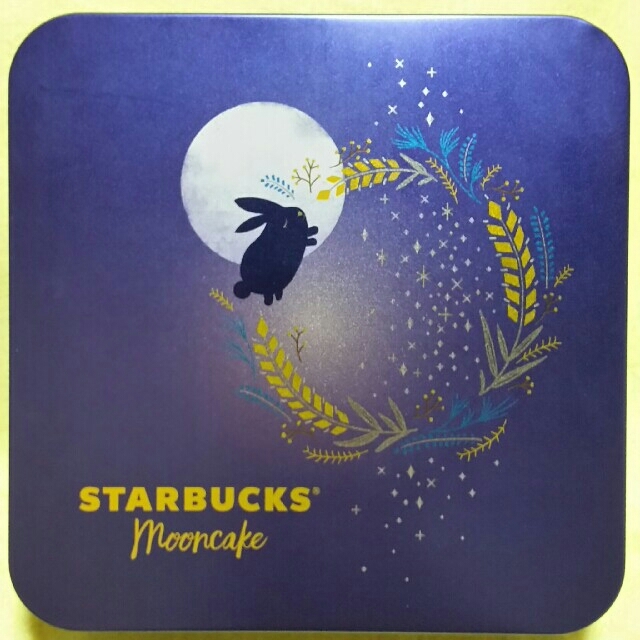 Starbucks Coffee(スターバックスコーヒー)の日本未発売★タイ限定スタバ オリジナル缶ケース入り★月餅４個 食品/飲料/酒の食品(菓子/デザート)の商品写真