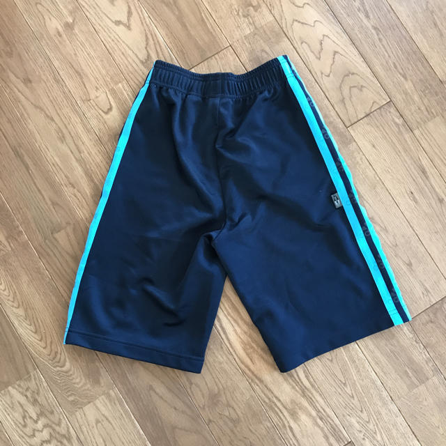 adidas(アディダス)の☆adidas☆ ジュニア ハーフジャージ size130 キッズ/ベビー/マタニティのキッズ服男の子用(90cm~)(その他)の商品写真