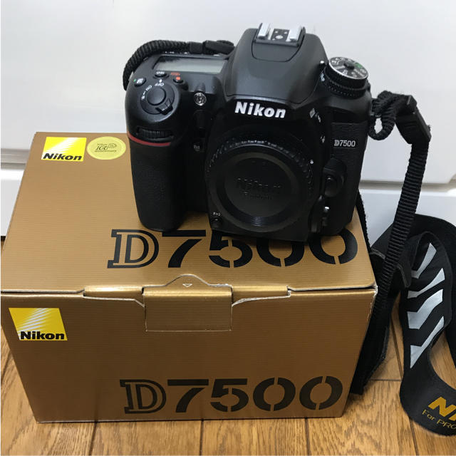 デジタル一眼 Nikon D7500