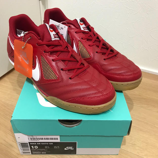 Supreme(シュプリーム)のSupreme Nike SB Gato Red US10 メンズの靴/シューズ(スニーカー)の商品写真