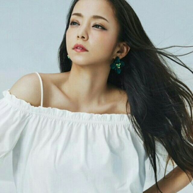 安室奈美恵　H&M　コラボ　ピアス　セット