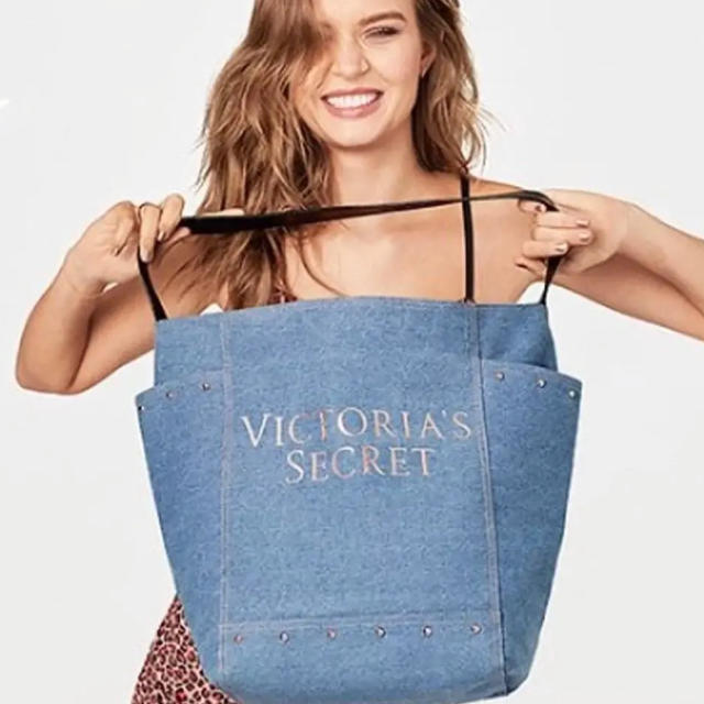 Victoria's Secret(ヴィクトリアズシークレット)の【MAHCHIN様専用】Victoria's Secret デニム トートバッグ レディースのバッグ(トートバッグ)の商品写真