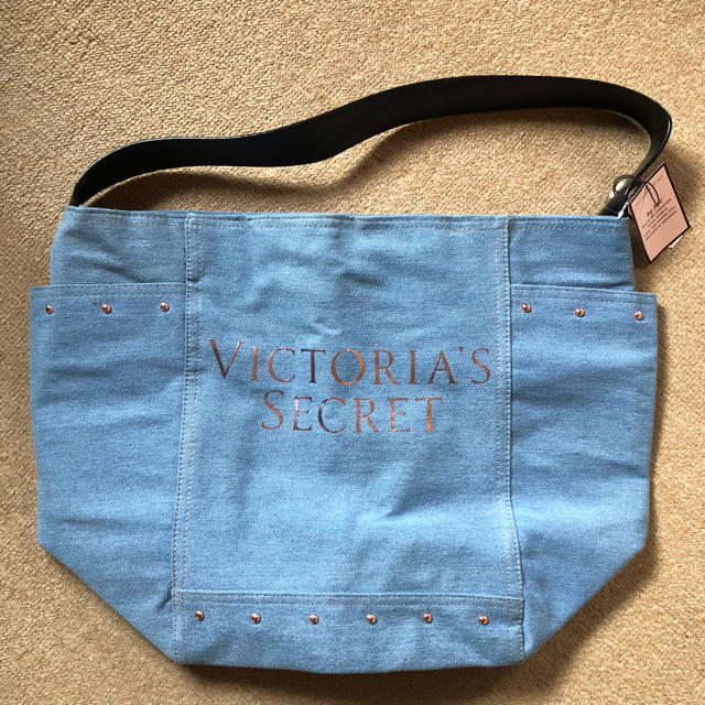 Victoria's Secret(ヴィクトリアズシークレット)の【MAHCHIN様専用】Victoria's Secret デニム トートバッグ レディースのバッグ(トートバッグ)の商品写真