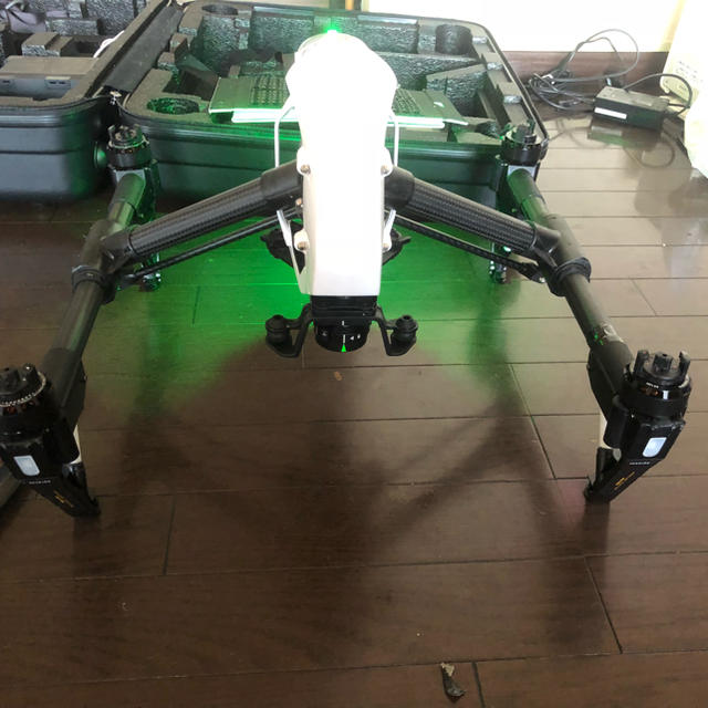 DJI Inspire1  Vr 2.0 エンタメ/ホビーのおもちゃ/ぬいぐるみ(ホビーラジコン)の商品写真