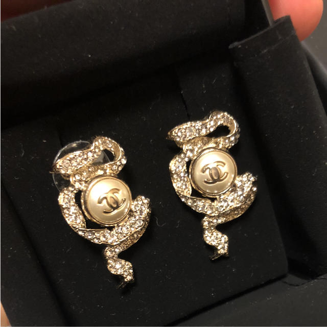 シャネル ピアス 2018 クルーズ ギリシャ 貴重 - ピアス