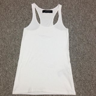 ザラ(ZARA)の新品！ZARA♡ホワイトタンクトップ(タンクトップ)