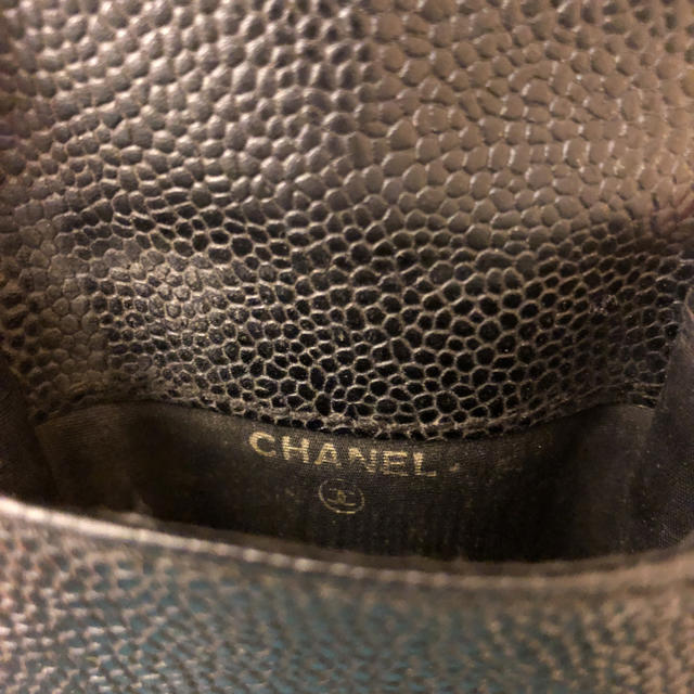 CHANEL(シャネル)のCHANEL タバコケース 黒 キャビアスキン レディースのファッション小物(ポーチ)の商品写真