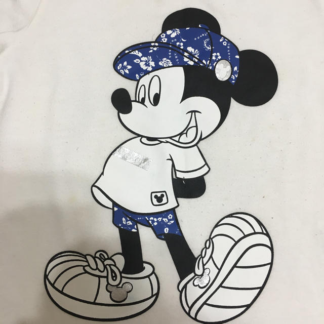 Right-on(ライトオン)のDisney ミッキー Tシャツ キッズ/ベビー/マタニティのキッズ服男の子用(90cm~)(Tシャツ/カットソー)の商品写真