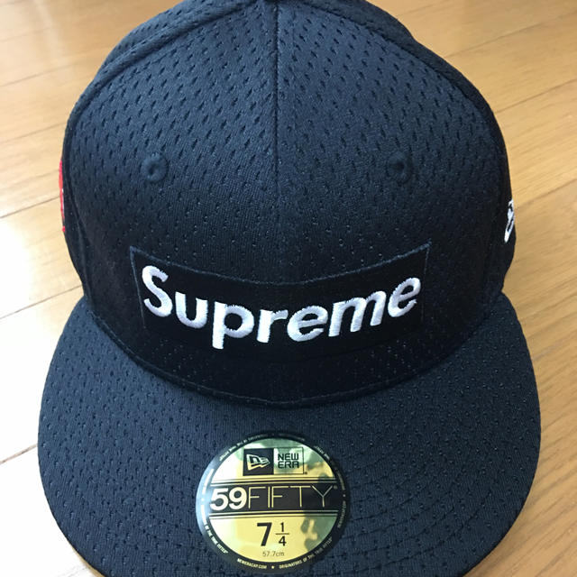 Supreme 18SS Mesh Box Logo New Era Capメンズ