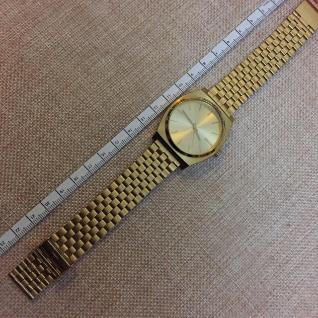 NIXON(ニクソン)のNIXON TIME TELLER ALL GOLD メンズの時計(腕時計(アナログ))の商品写真