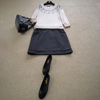 シャネル(CHANEL)のシャネルのラグジュアリーでとても可愛いスカート(ひざ丈スカート)