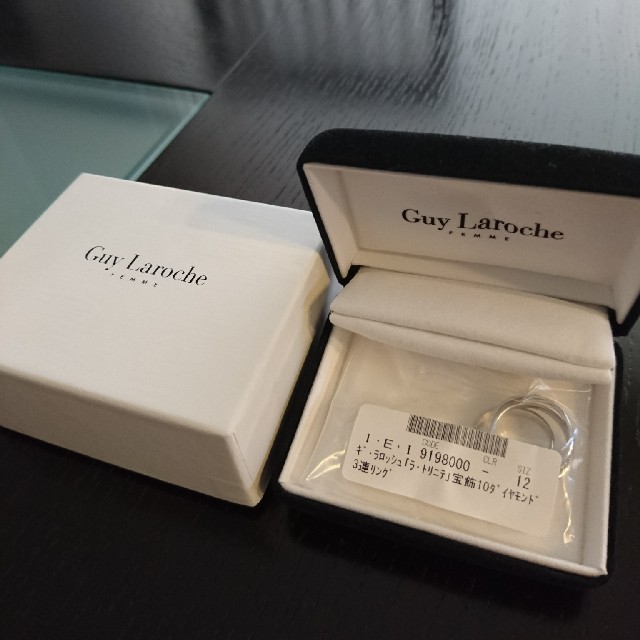 Guy Laroche - Guy Laroche ダイヤモンド 3連リングの通販 by Guy Laroche - Guy Laroche ダイヤモンド 3連リングの通販 by