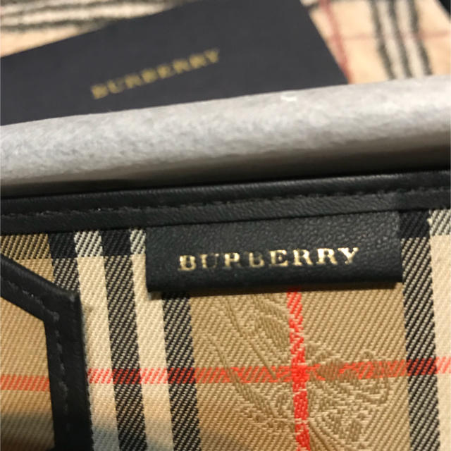 BURBERRY(バーバリー)のバーバリー ペンケース 未使用 インテリア/住まい/日用品の文房具(ペンケース/筆箱)の商品写真