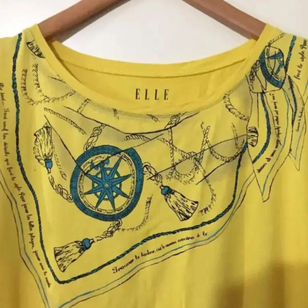 ELLE(エル)のELLE  エル スカーフ柄 プリント Tシャツ カットソー レディースのトップス(Tシャツ(半袖/袖なし))の商品写真