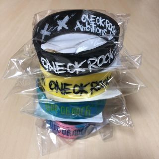 ワンオクロック(ONE OK ROCK)のONE OK ROCK ラバーバンド(ミュージシャン)