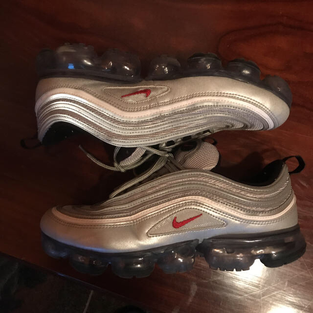 NIKE(ナイキ)のNIKE vapormax97 シルバーバレット メンズの靴/シューズ(スニーカー)の商品写真