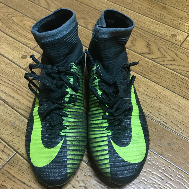 Nike マーキュリアルスーパーフライcr7の通販 By 格安で売ります ナイキならラクマ