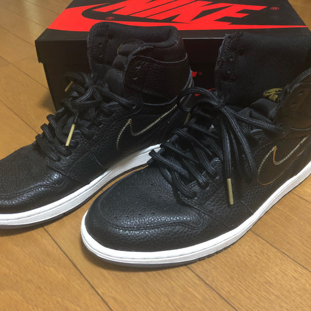 NIKE(ナイキ)のAIR JORDAN 1 RETRO HIGH OG メンズの靴/シューズ(スニーカー)の商品写真