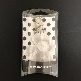 マリメッコ(marimekko)の【新品】marimekko マリメッコ キーホルダー(キーホルダー)