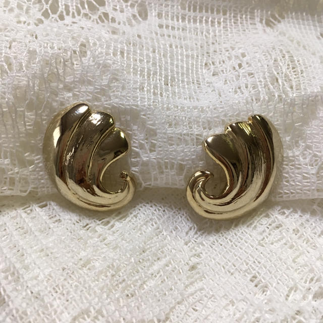 Grimoire(グリモワール)のvintage earring レディースのアクセサリー(イヤリング)の商品写真