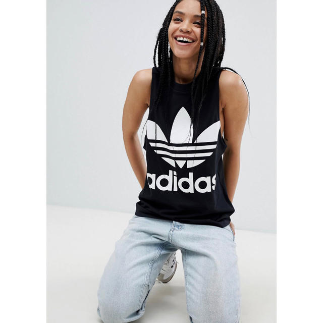 adidas(アディダス)の【日本サイズS】新品タグ付き adidas タンクトップ アディダス ブラック レディースのトップス(Tシャツ(半袖/袖なし))の商品写真