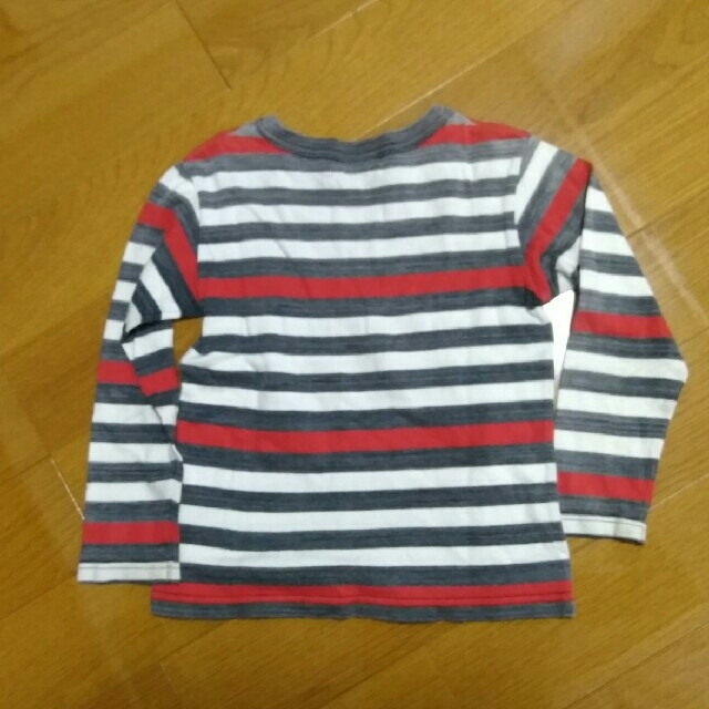 BeBe(ベベ)のBeBe キッズ Tシャツ 長袖 110 キッズ/ベビー/マタニティのキッズ服男の子用(90cm~)(Tシャツ/カットソー)の商品写真