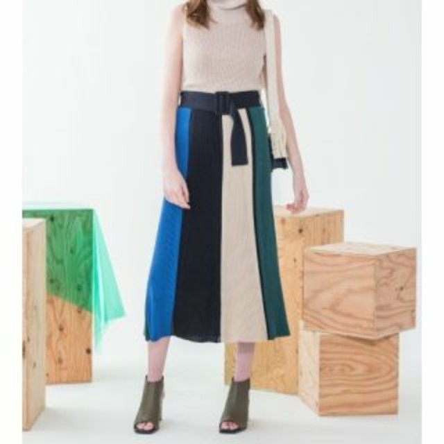 Mila Owen(ミラオーウェン)のえり様専用🖤 レディースのスカート(ひざ丈スカート)の商品写真