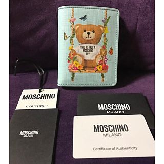 MOSCHINOミニ財布