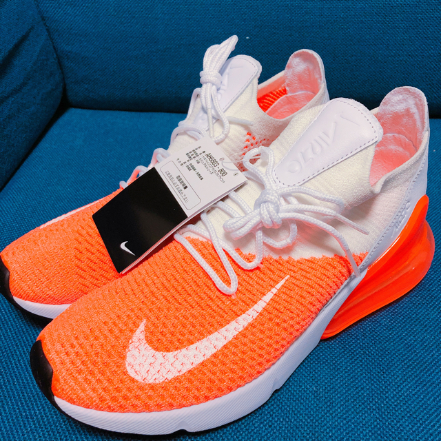 NIKE(ナイキ)のナイキ エアマックス270 フライニット メンズの靴/シューズ(スニーカー)の商品写真