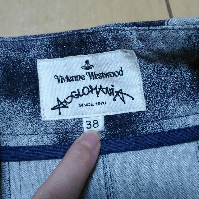 Vivienne Westwood(ヴィヴィアンウエストウッド)のVivienne Westwood ZIPスカート レディースのスカート(ひざ丈スカート)の商品写真