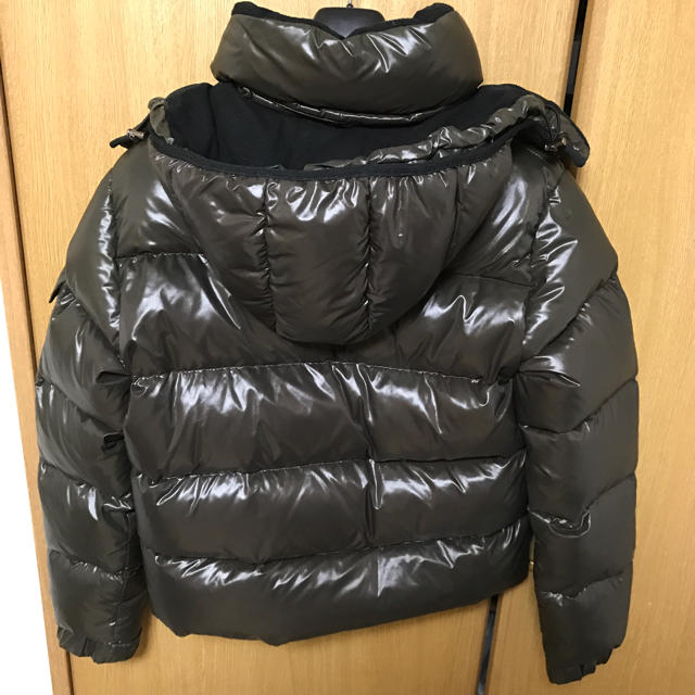 MONCLER(モンクレール)のmkmk様専用   モンクレール ヒマラヤ サイズ2  中古 メンズのジャケット/アウター(ダウンジャケット)の商品写真