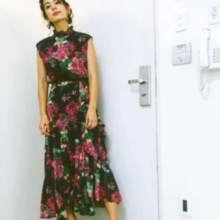 アメリヴィンテージ(Ameri VINTAGE)のameri vintage ARIANNA TIERED DRESS ワンピース(ロングワンピース/マキシワンピース)