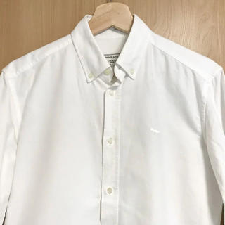 メゾンキツネ(MAISON KITSUNE')のメゾンキツネ  キツネ刺繍 ホワイト BDシャツ(シャツ)
