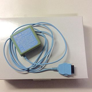 エーユー(au)の携帯充電器【au.ガラケー】(バッテリー/充電器)