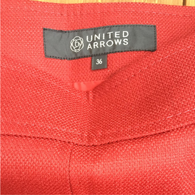 UNITED ARROWS(ユナイテッドアローズ)の美品 ユナイテッドアローズ 台形スカート レディースのスカート(ひざ丈スカート)の商品写真