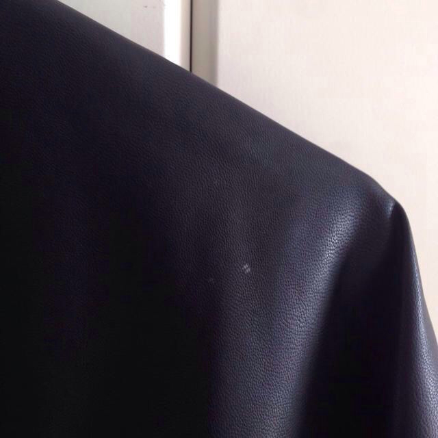 EVRIS(エヴリス)のevris 合皮ゴールドボタンブルゾン レディースのジャケット/アウター(ブルゾン)の商品写真
