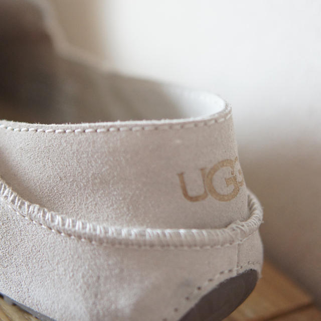 UGG(アグ)のUGG レディースの靴/シューズ(スリッポン/モカシン)の商品写真