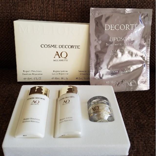 COSME DECORTE(コスメデコルテ)のCOSME DECORTEスキンケアセット コスメ/美容のスキンケア/基礎化粧品(その他)の商品写真