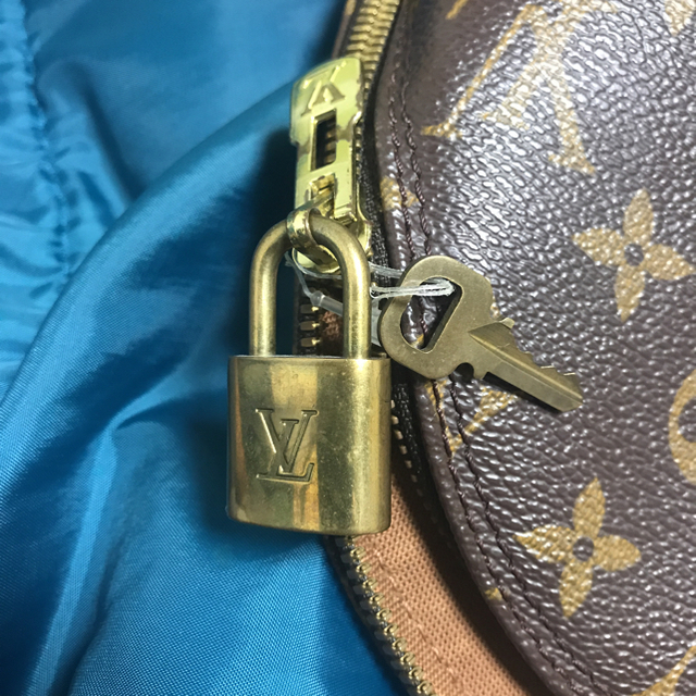 LOUIS VUITTON(ルイヴィトン)の本物です  レディースのバッグ(ハンドバッグ)の商品写真