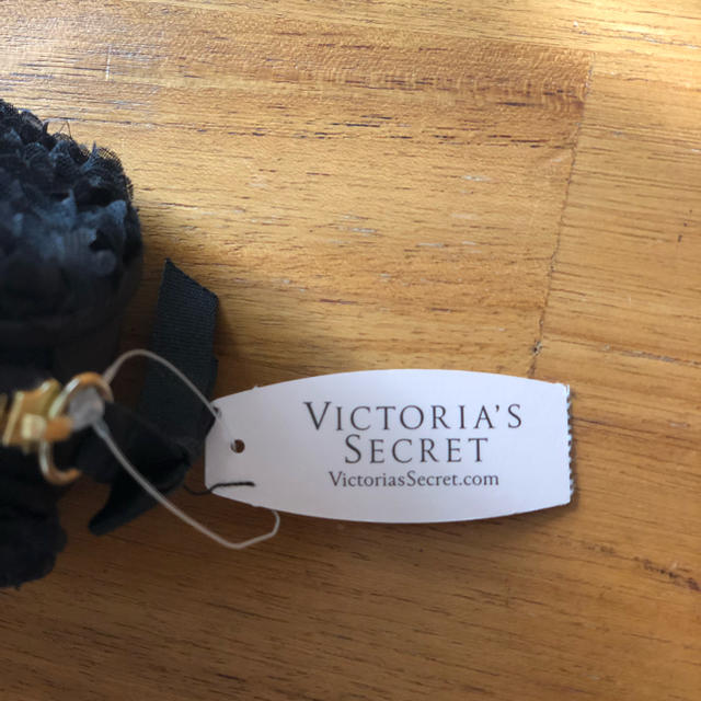 Victoria's Secret(ヴィクトリアズシークレット)のVictoria's Secret新品未使用品ポーチ2個セット レディースのファッション小物(ポーチ)の商品写真