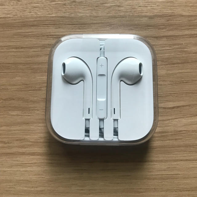 Apple(アップル)の(トミー6495様専用)iPod shuffle 2GB ブルー スマホ/家電/カメラのオーディオ機器(ポータブルプレーヤー)の商品写真