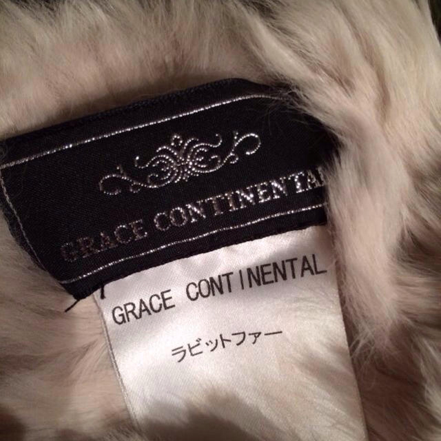 GRACE CONTINENTAL(グレースコンチネンタル)のホワイトピンク ファーマフラー レディースのファッション小物(マフラー/ショール)の商品写真
