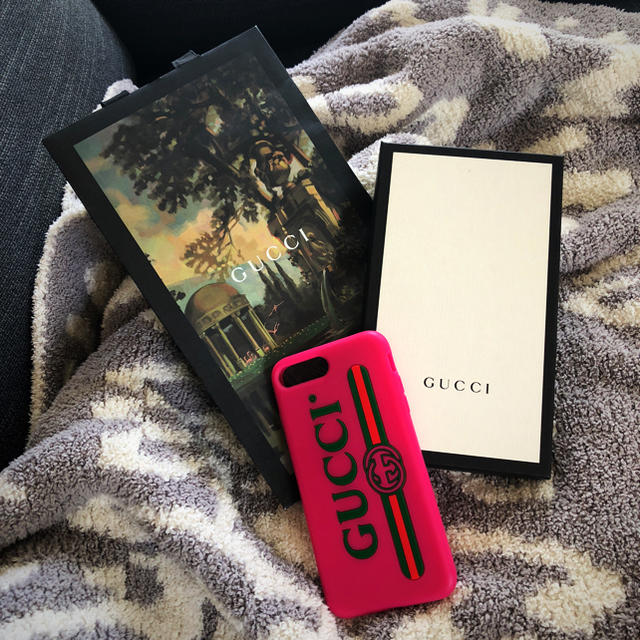 おしゃれ iphoneケース / Gucci - GUCCI iPhone 8 plus ケース シリコン ピンク iPhone8の通販 by Boutique de KIKO｜グッチならラクマ