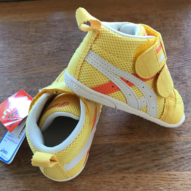 asics(アシックス)の専用❗️ お値下げ中 アシックス SUKU2  スクスク キッズ/ベビー/マタニティのベビー靴/シューズ(~14cm)(スニーカー)の商品写真