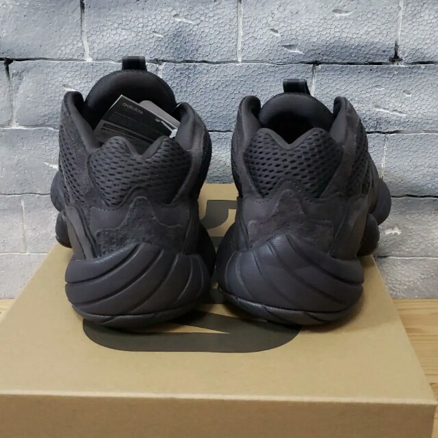 yeezy 500  27.5cm メンズの靴/シューズ(スニーカー)の商品写真