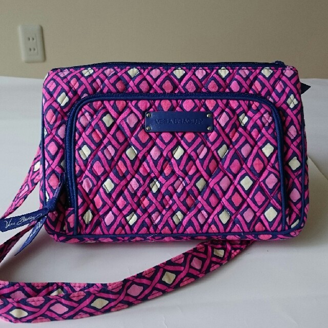 Vera Bradley(ヴェラブラッドリー)のヴェラブラッドリー  ショルダーバッグ リトルヒップスター レディースのバッグ(ショルダーバッグ)の商品写真