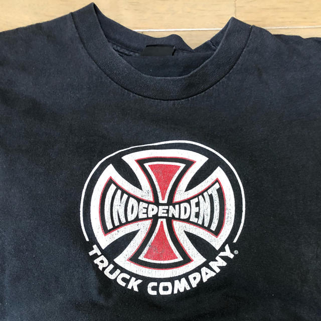 INDEPENDENT(インディペンデント)のindependent インディペンデント Tシャツ 黒 ブラック メンズのトップス(Tシャツ/カットソー(半袖/袖なし))の商品写真